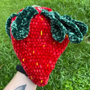 Crochet Strawberry Bag
