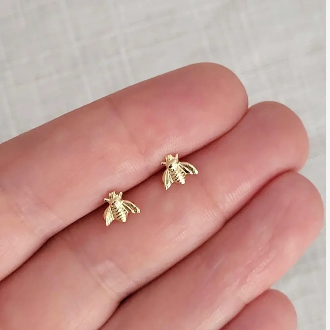 Bumblebee Earring