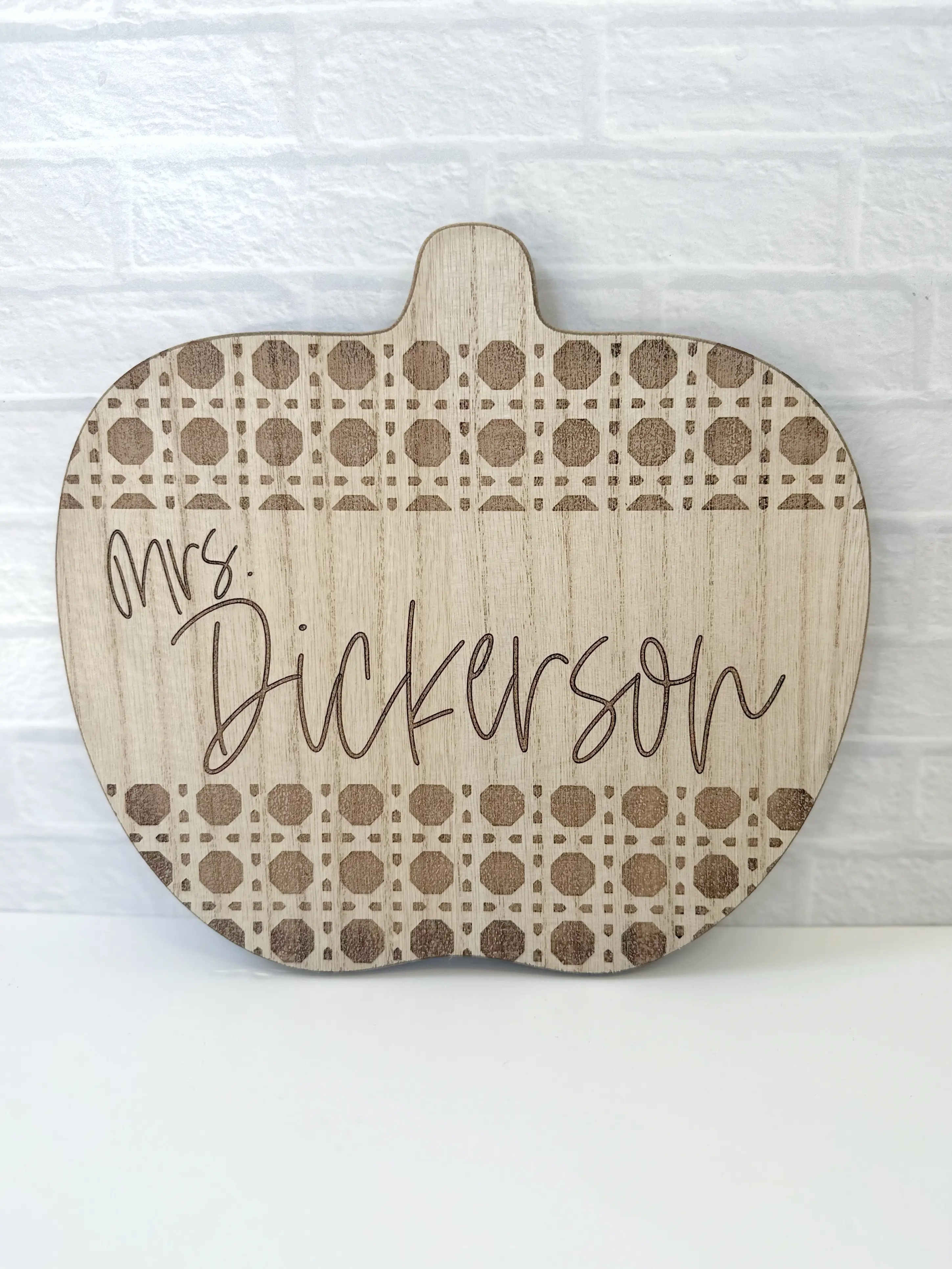 Personalized Wooden Apple Rattan Lazy Susan