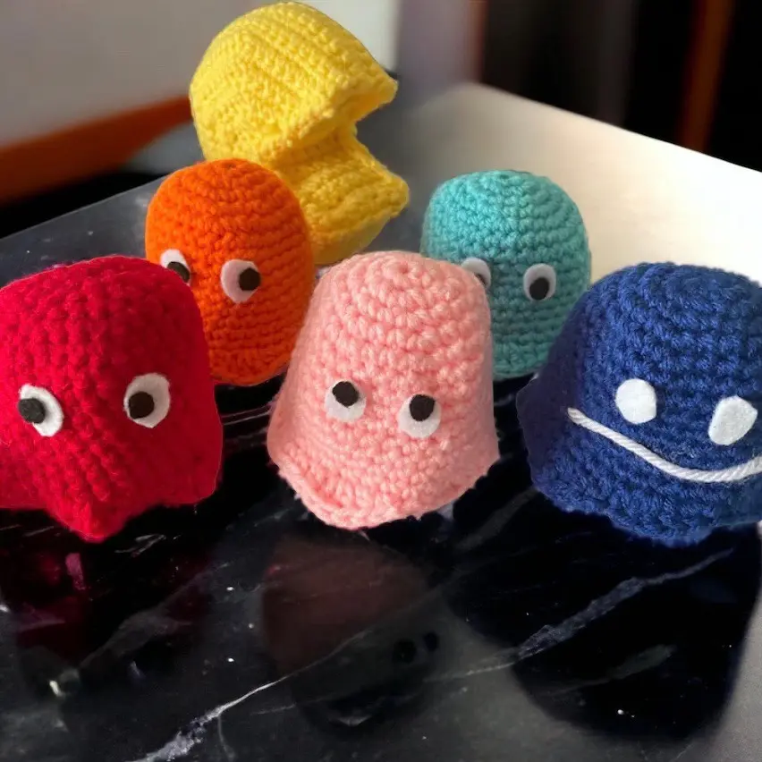 PAC-MAN & GHOSTS