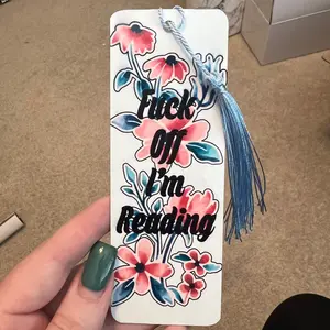 Fuck off I’m reading bookmark.