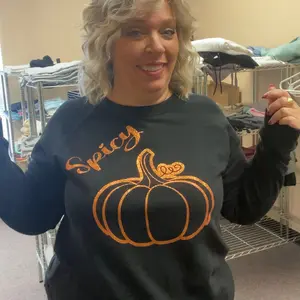 Spicy pumpkin black sweatshirt