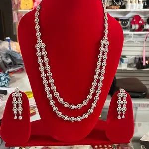 Ad necklace set
