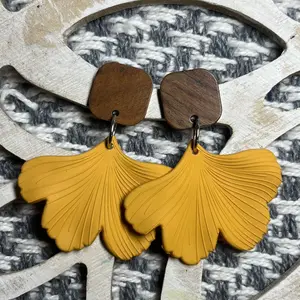 Ginkgo Stud Earirngs