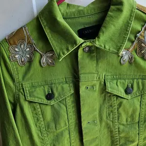 Talbots Green Denim Jacket size Small. Embellished with floral motifs and fringe