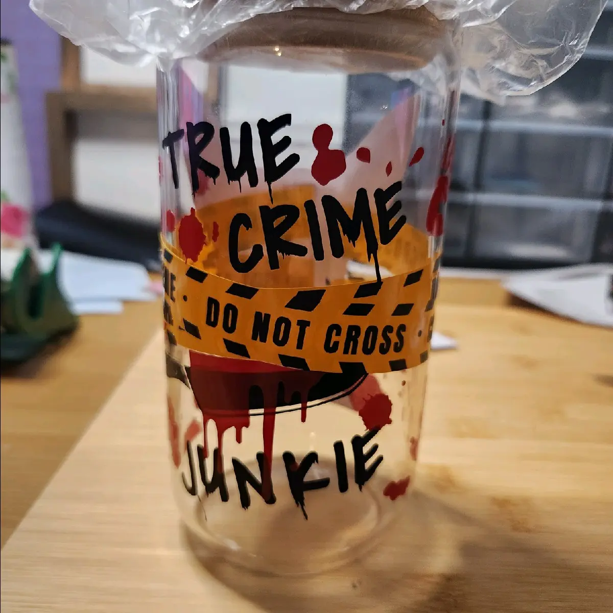 True Crime Junkie, 16oz Beer Can Glass w/ lid and straw