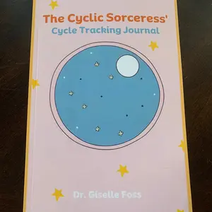 The Cyclic Soceress’ Cycle Tracking Journal