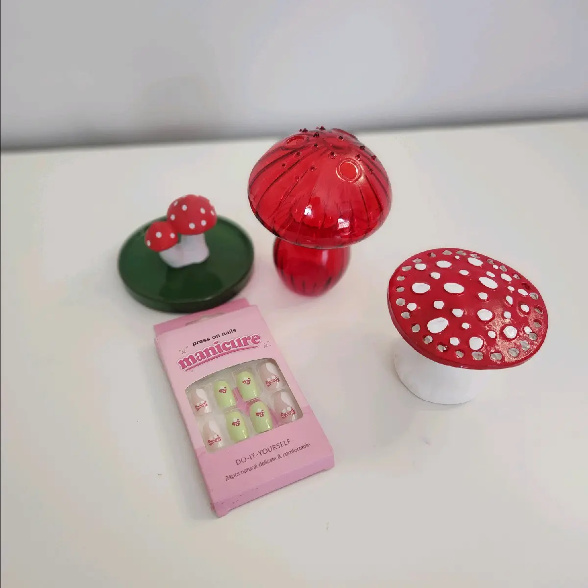 Mushroom Heaven earrings holder