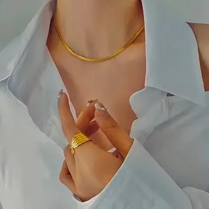 Herring Bone Choker