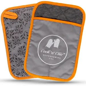 Cook'n'Chic - Premium Pot Holders - 500°F Heat Resistant - Non Slip Textured Silicone Grip - Set of 2